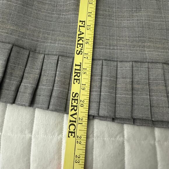 Tahari Skirt Suit Womens 14P Gray Check Pleated Hem Dainty Bow Detail Officewear - Picture 9 of 16